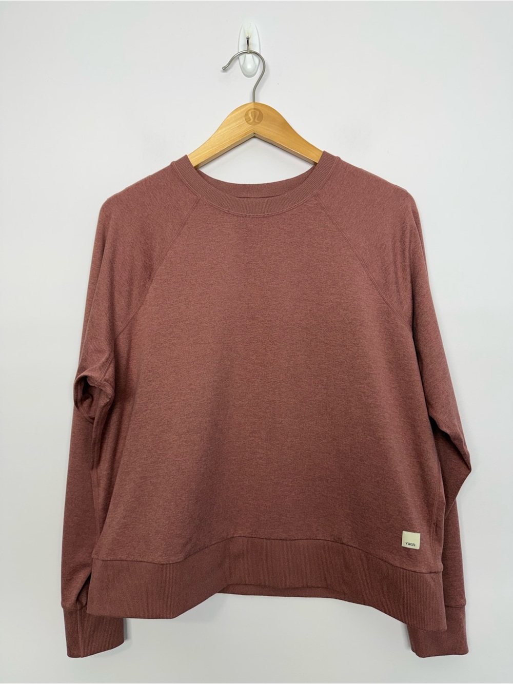 3: Vuori Halo Crew Masala Heather? Size Small? 22” PTP